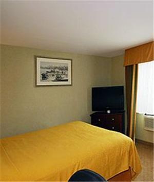 Quality Inn Jamaica Airtrain New York Room photo