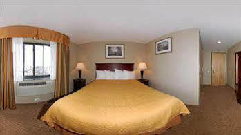 Quality Inn Jamaica Airtrain New York Exterior photo